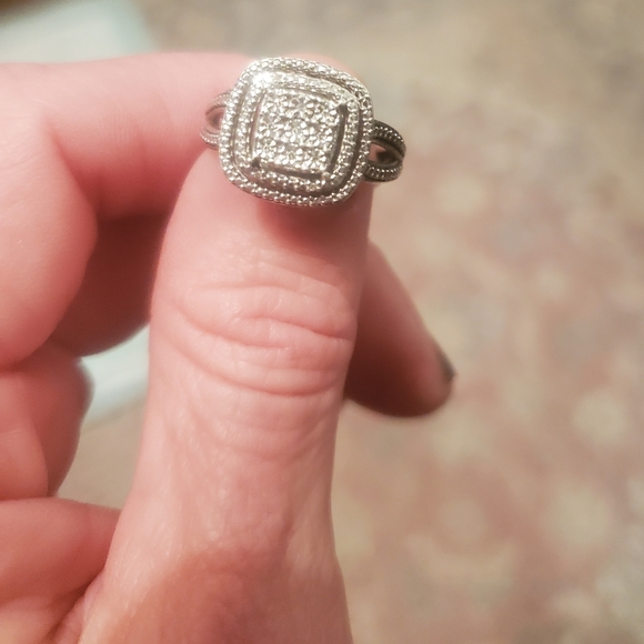 Diamond ring - Picture 2 of 9